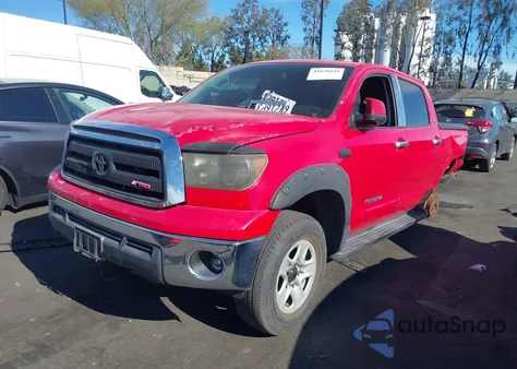 2010 Toyota Tundra Grade 5.7L V8 z USA, uszkodzony, nr VIN 5TFDY5F18AX139955